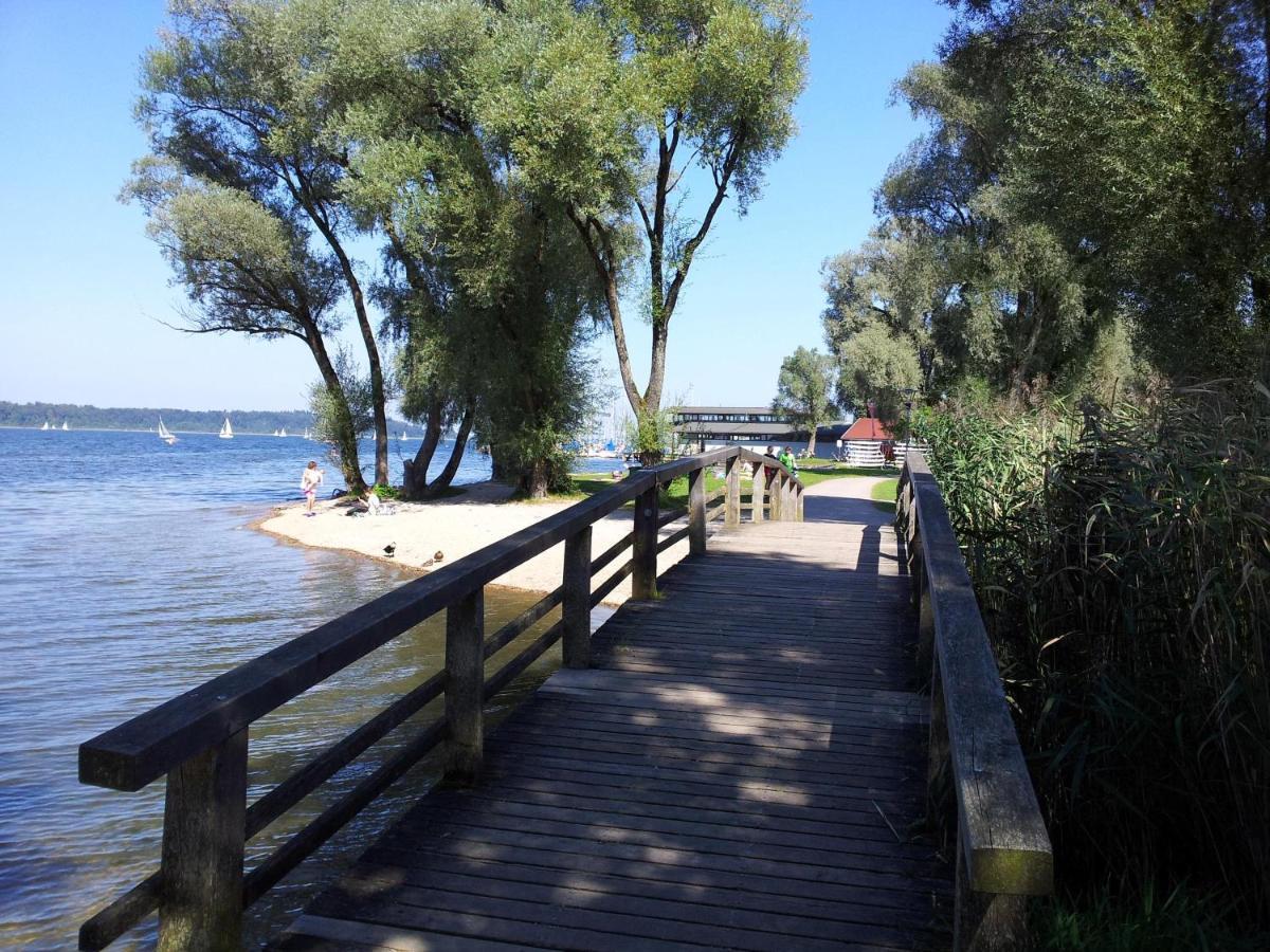 ברנאו אם כימסי Zwischen Chiemsee Und Bergen Dg מראה חיצוני תמונה