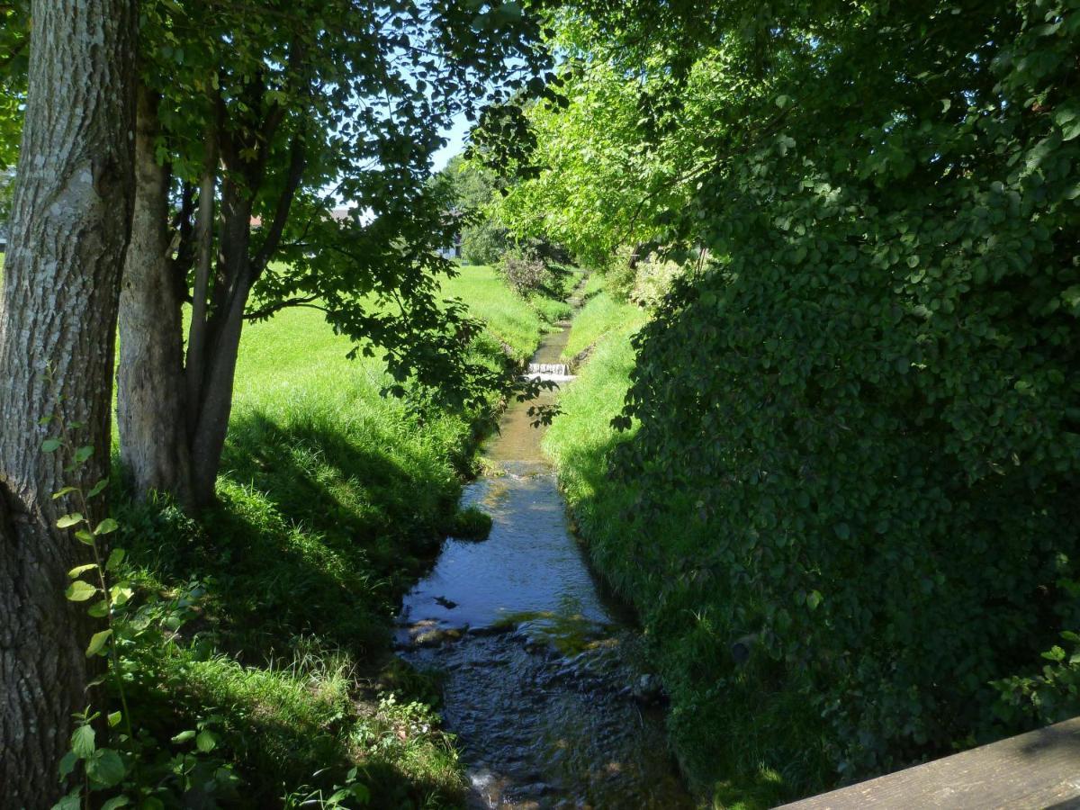ברנאו אם כימסי Zwischen Chiemsee Und Bergen Dg מראה חיצוני תמונה